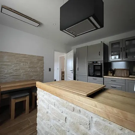 Holiday home Neu! Haus Am Heldrastein Treffurt
